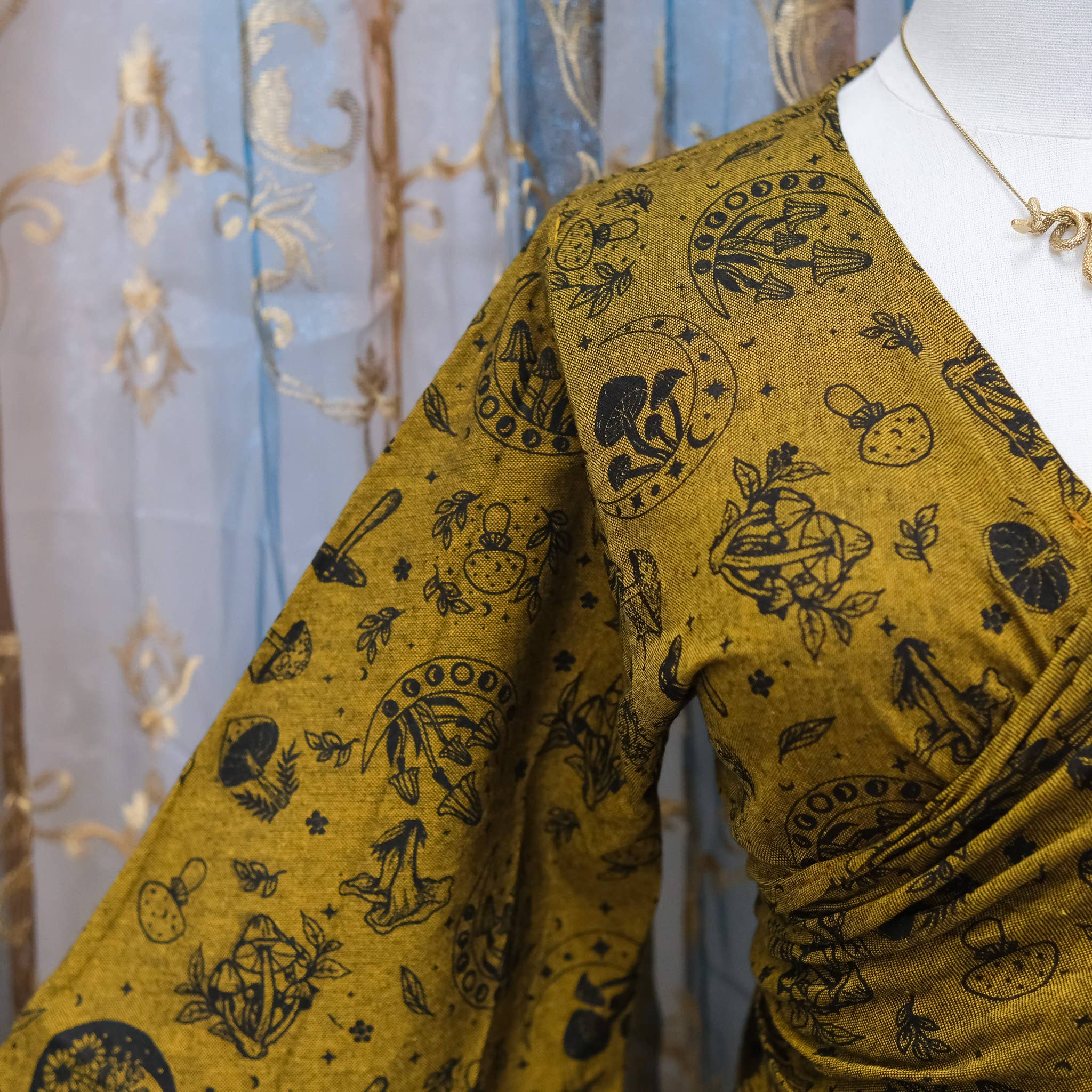 Karma Nepal Crafts - Wholesale Blouse - Women's - 3 Way Cotton Wrap Top with Mushroom Print14