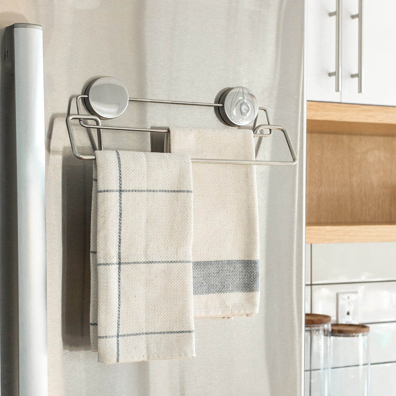 Better Houseware Corp. - Wholesale Towel Holder/Hanger - Magnetic Towel Bar1