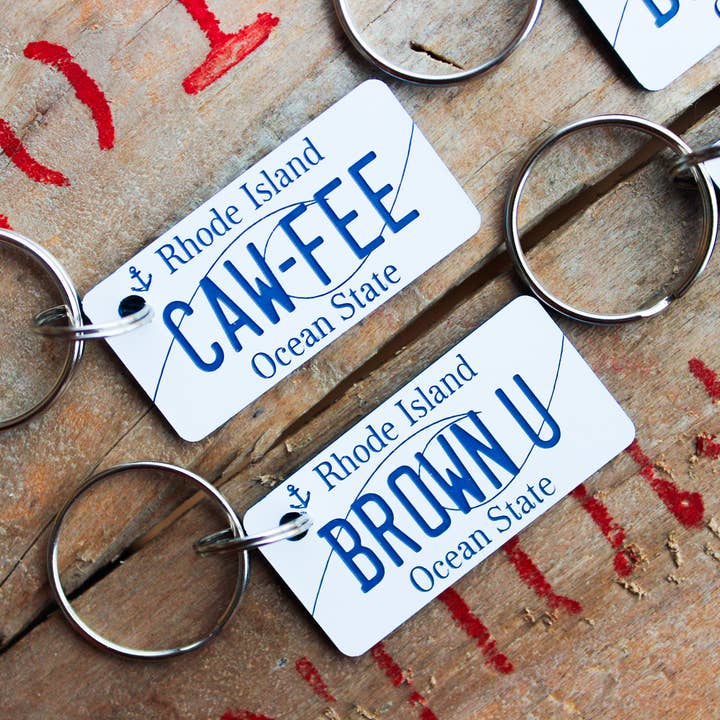 Anpassningsbar graverad plast nyckelring - Rhode Island för wholesale av The Laundry Room Shop