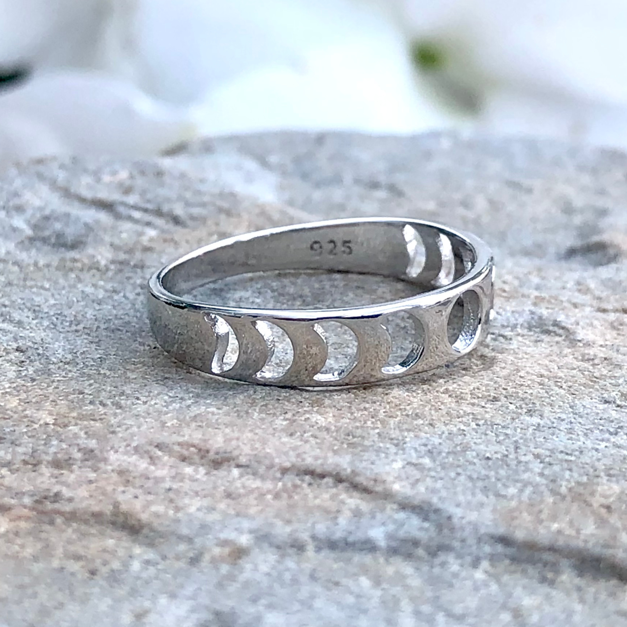 Moonrise Jewelry - Vente Anneau/bague à empiler - Bague découpée R-6 Moon Phase4