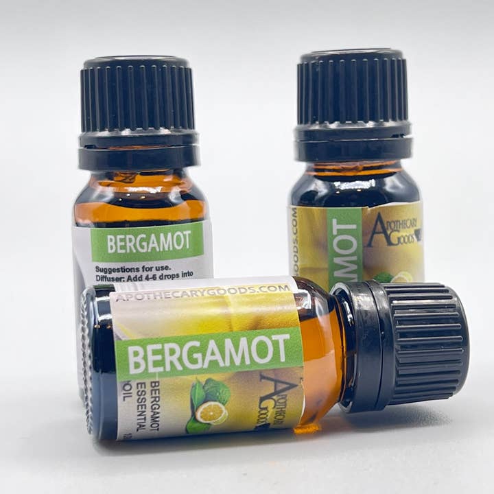 Olio essenziale puro di bergamotto: aroma edificante e proprietà lenitive per la vendita all'ingrosso da parte di That Witch Beauty