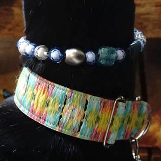 Anti-escape collar with pearl necklace for medium dogs for wholesale by hundsfutter