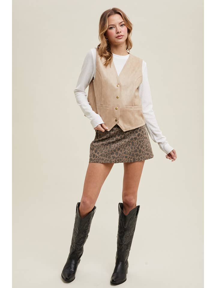 Wishlist Apparel - Wholesale Outerwear Vest - Women's - SUEDE BUTTON-UP VEST / WL25-109905