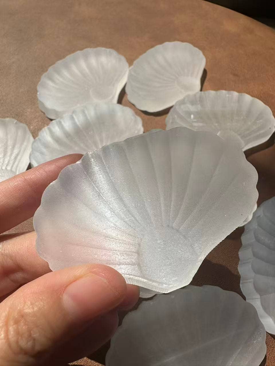 Moon Rituals – wholesale Spiritual stone/crystal – Natural Selenite Shell 6-7cm - Healing Crystal for Energy Cleansing, Peace & Spiritual Growth, christmas crystal gift8