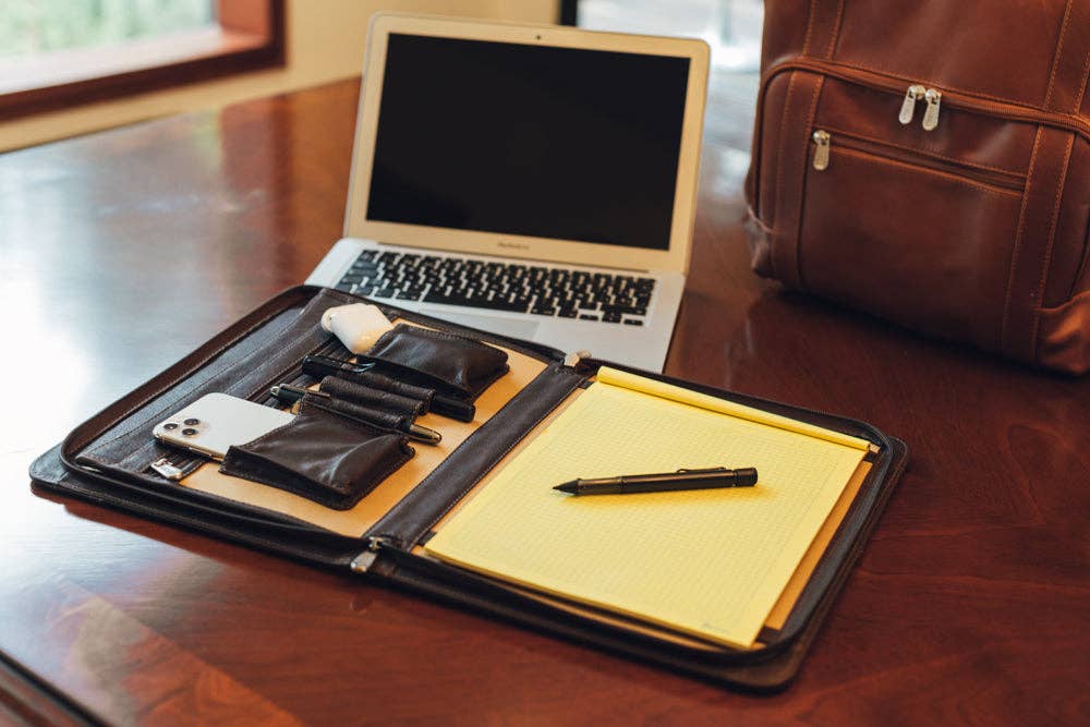 Piel Leather – wholesale Fodral för bärbar dator och surfplatta - Unisex – TREVÄGS KUVERT PADFOLIO14