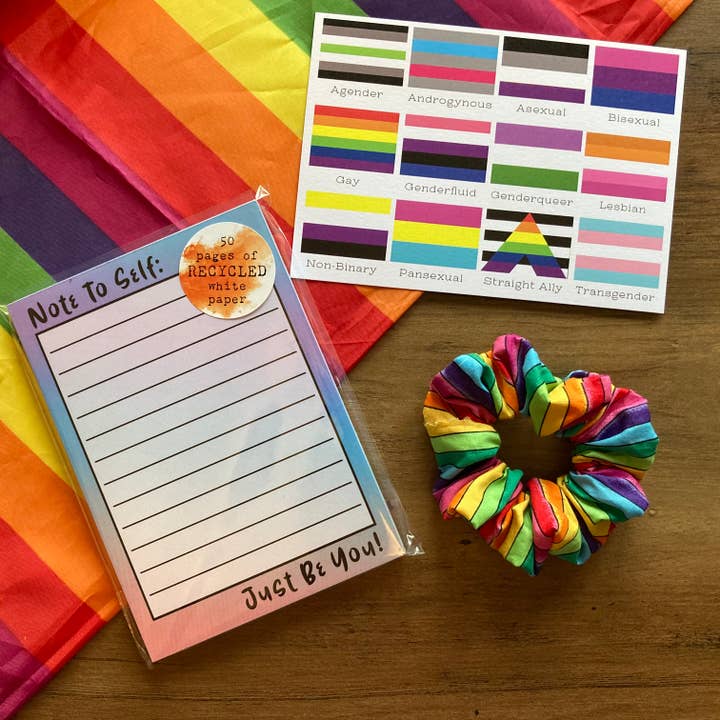 LGBTQ+flaggor vykort för wholesale av PurpleDuck