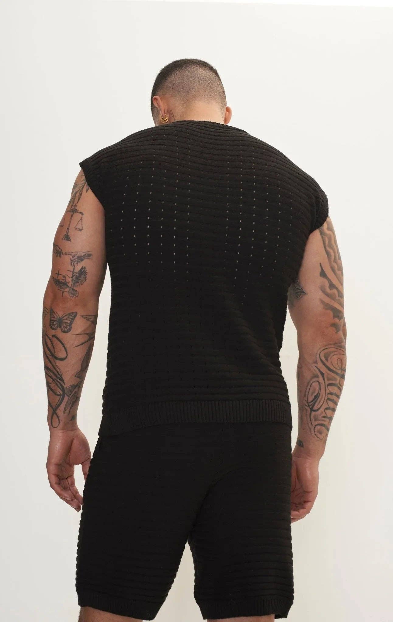 SORT Kortærmet strikket top og shorts til mænd med øje - sort for engroshandel på Faire4