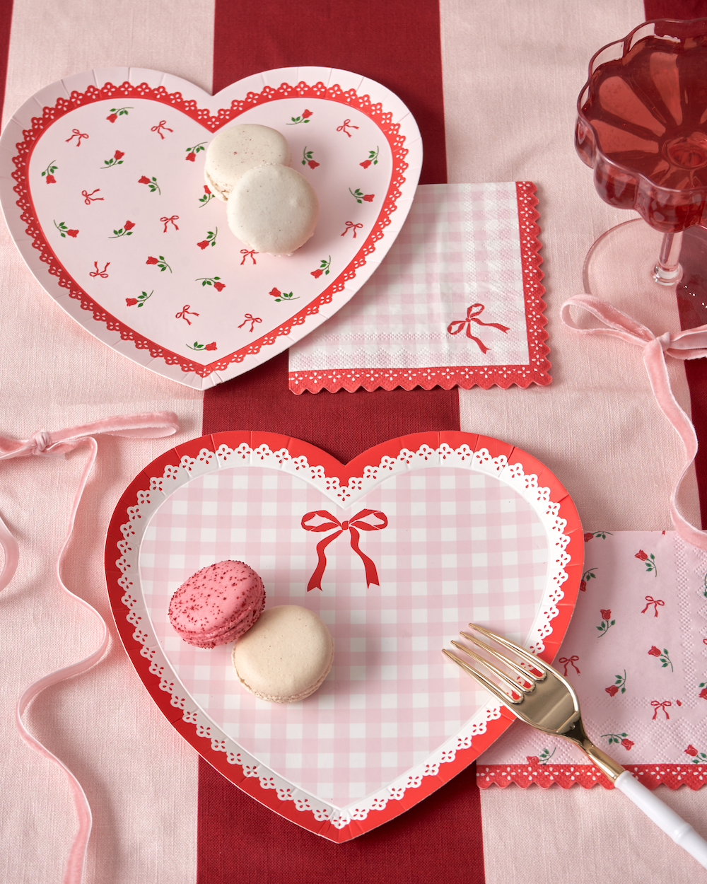 Harlow & Grey - Wholesale Disposable Plate - Valentine's Day - Heart Shaped Paper Plates3