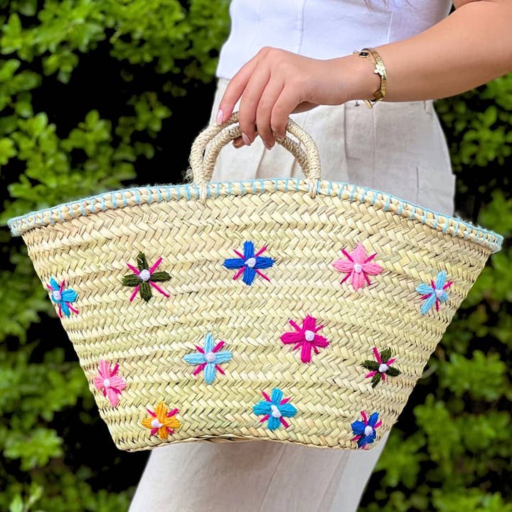 Handmade Moroccan Floral Straw Basket, gift bag for bride for wholesale by Moroccan Natural bazaar