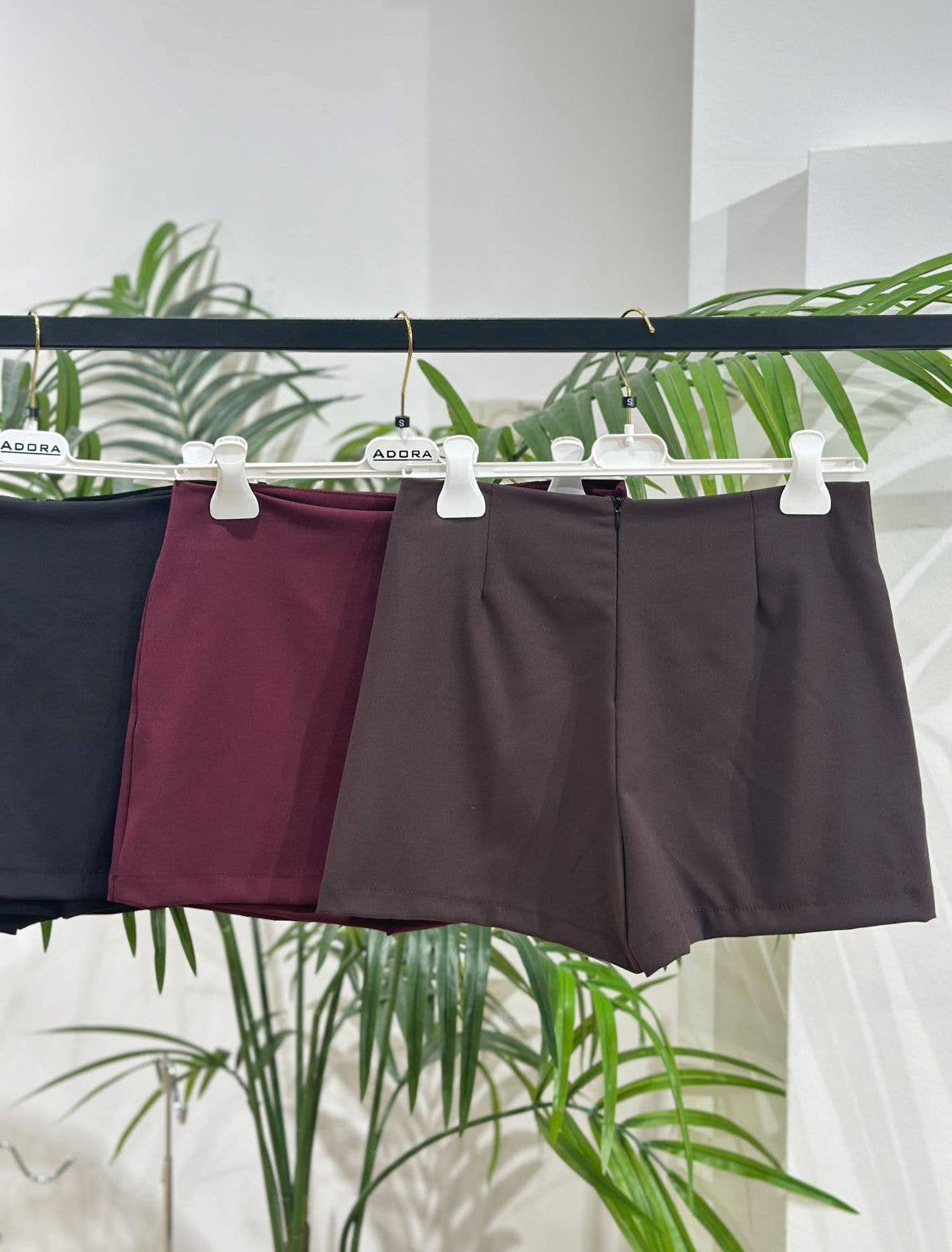 ADORA - Venta al por mayor Pantalones cortos deportivos - Mujer - Minifalda pantalón1