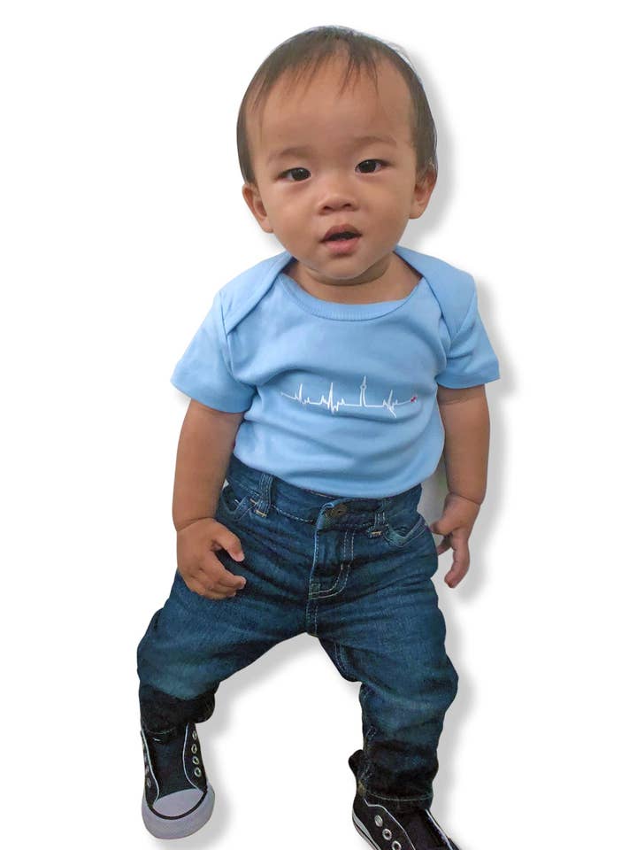 Combinaison bébé HBTO pour la vente par HeartBeats T.O.