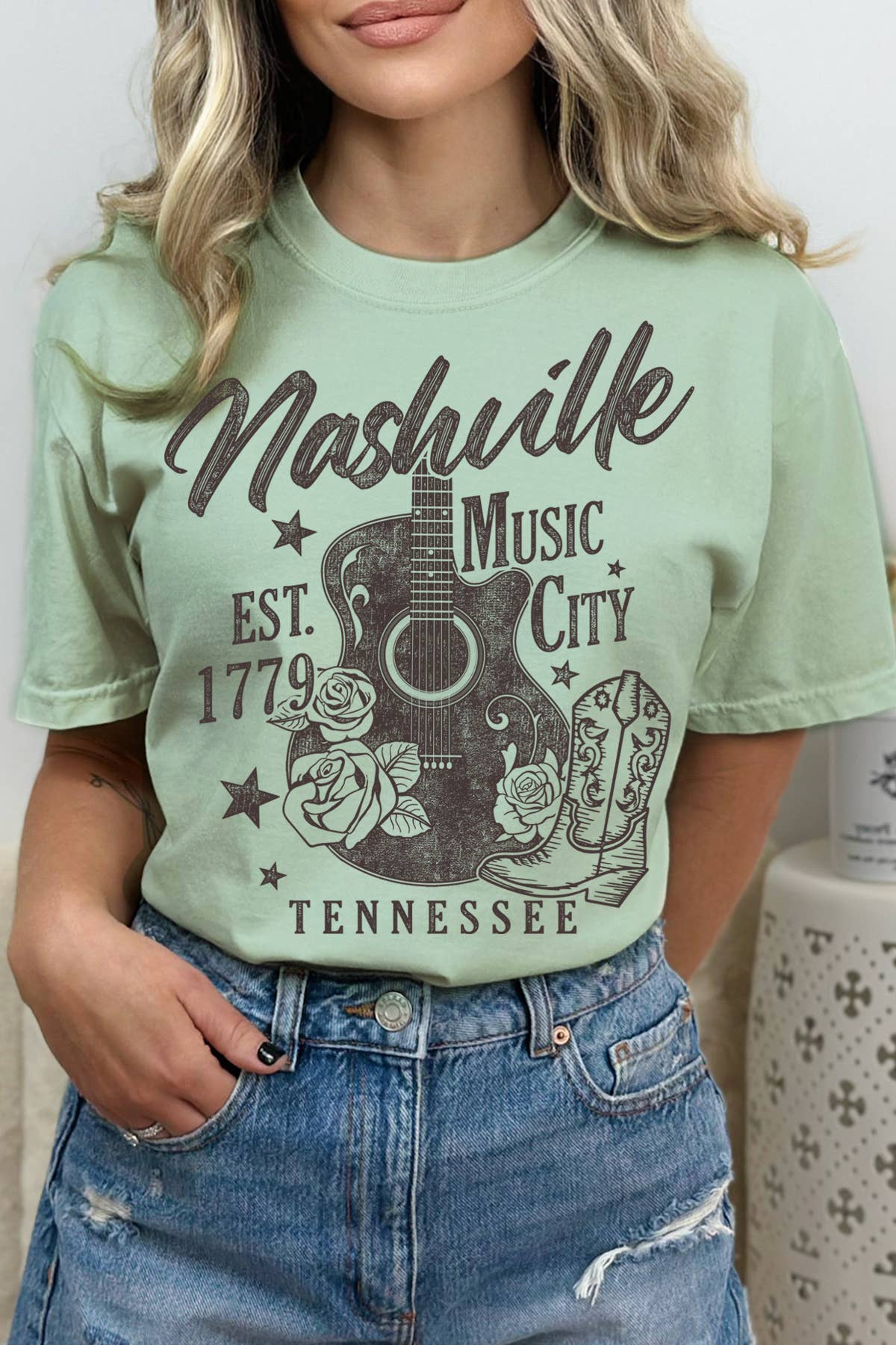 BouTeeQue Closet - Wholesale Screen Printed T-Shirt - Women's - BT1911 T Nashville3