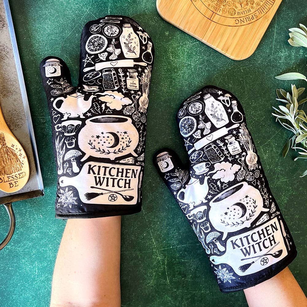 Spirit Nest - Wholesale Oven Mitt/Pot Holder - Kitchen Witch Oven Mitt Set - The perfect Halloween gift!5
