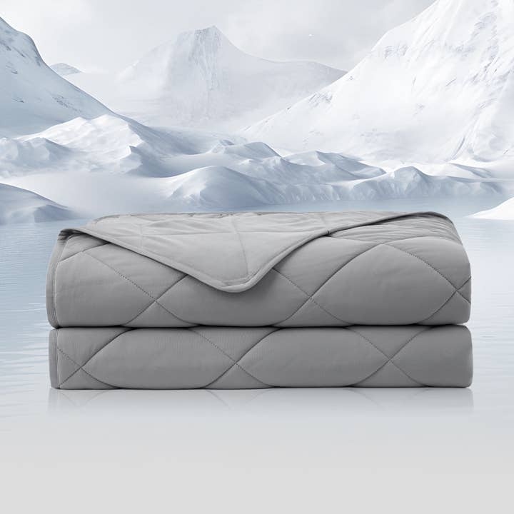 DreamValley - Wholesale Bedding Blanket - CB Cooling Comforter Dual-Sided, Ultra-Soft, 50"x70"5