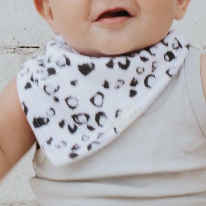 Zoe Sage - Wholesale Bandana Bib - Bandana Dribble Bib Linen | Little Leopard0