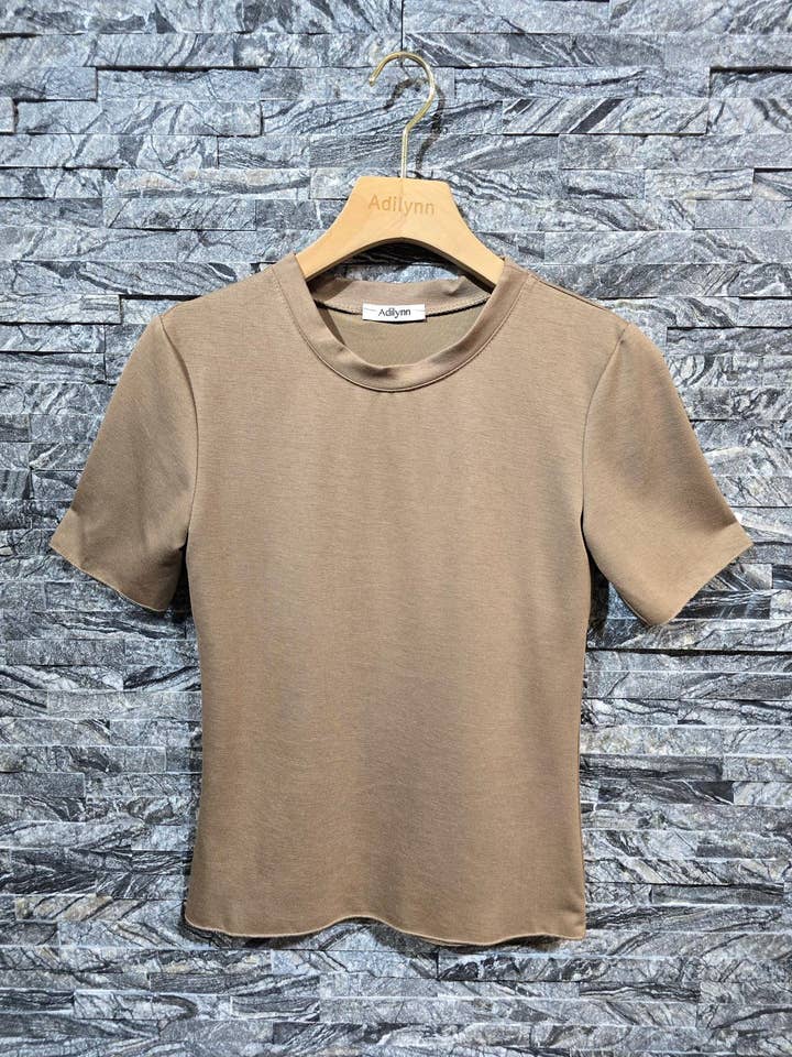 Basic plain short-sleeve T-shirt, round neck 9616 Mocha for wholesale by Adilynn