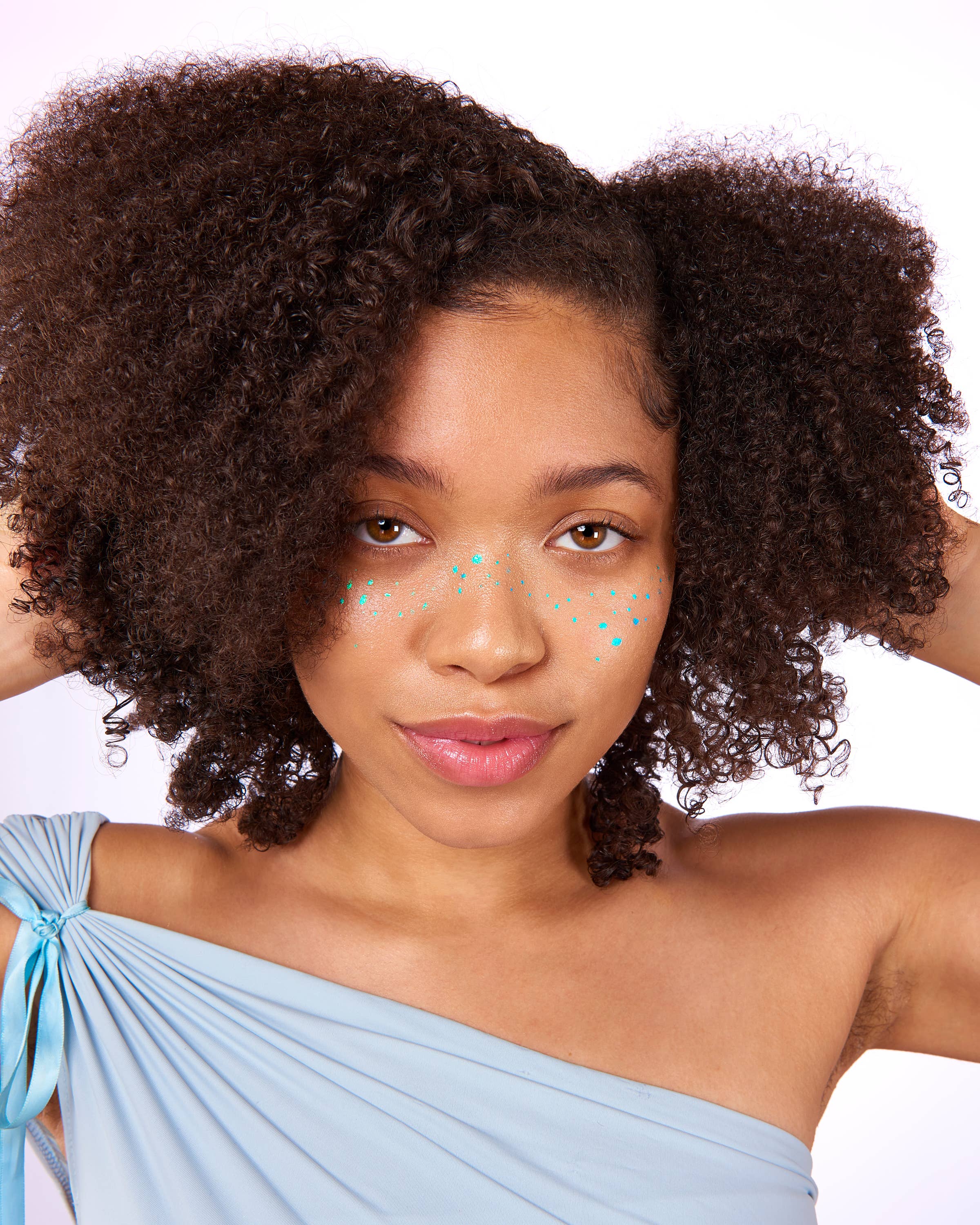 Unicorn Snot | Glitter Beauty – wholesale Body glitter/shimmer – KiraKira | Extra-Aqua | Glitter Eyeliner | Liquid Eyeliner3