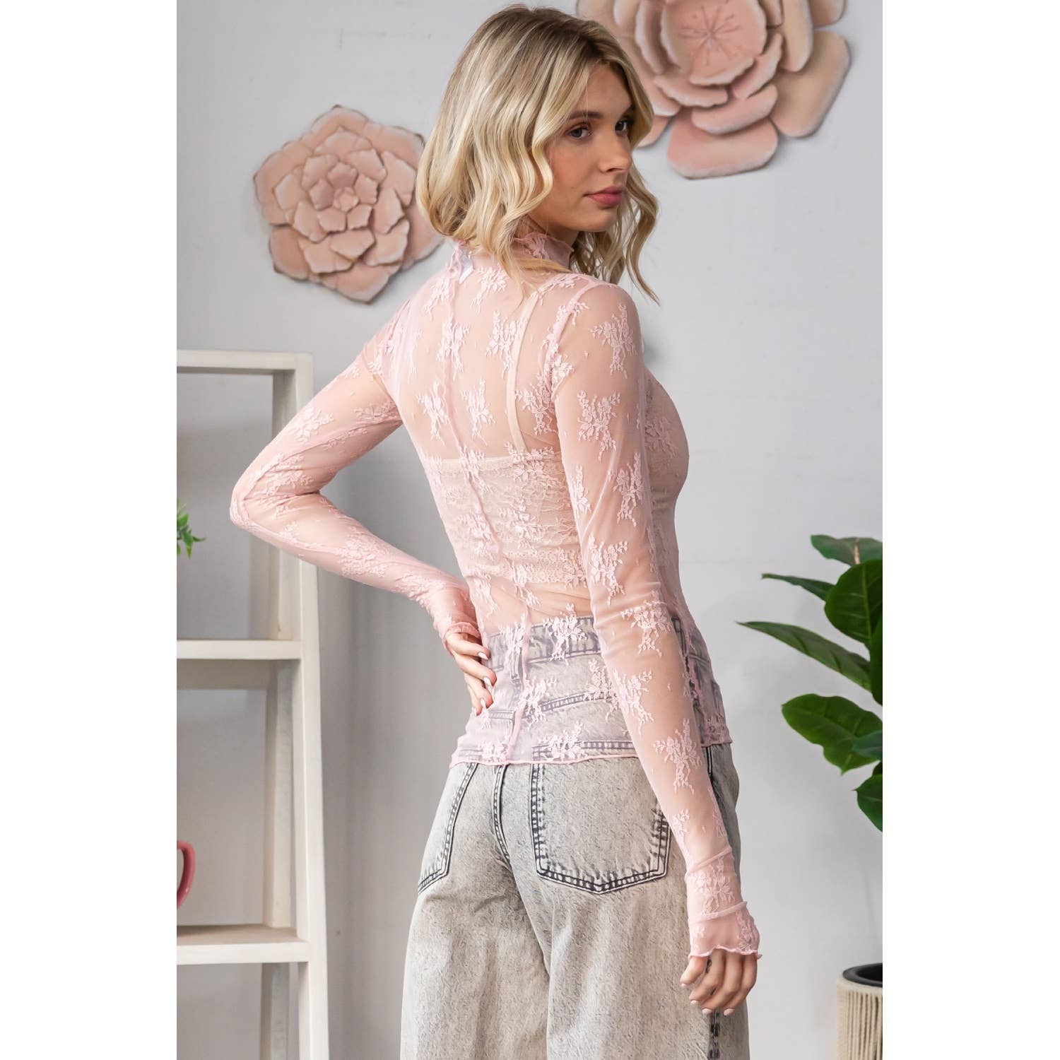 Veveret – Blusa - Mulher por atacado – Top Transparente de Renda com Manga Comprida12