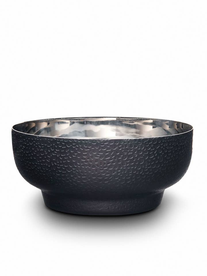 Northstar Rund skål W/Strukturerad Svart Nickelplatta för wholesale av Mary Jurek Design Inc