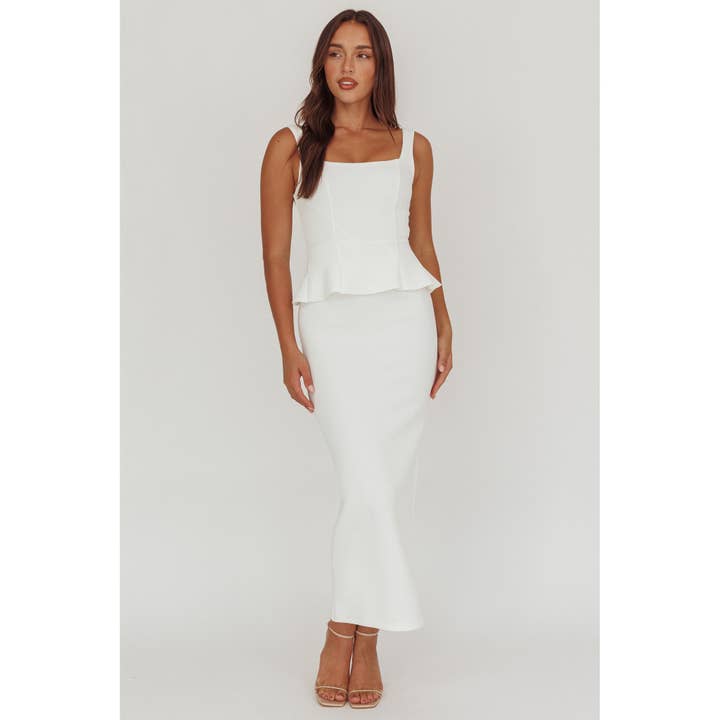 KJOLE MED FIRKANTET UDSKÆRING OG MIDI-LÆNGDE / CM6531F for engroshandel hos One and Only Collective