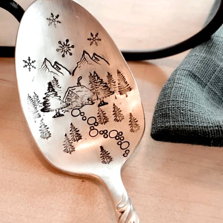 The WildSmith – Conjunto de talheres para servir por atacado – Colheres de chá vintage com gravações Nature3
