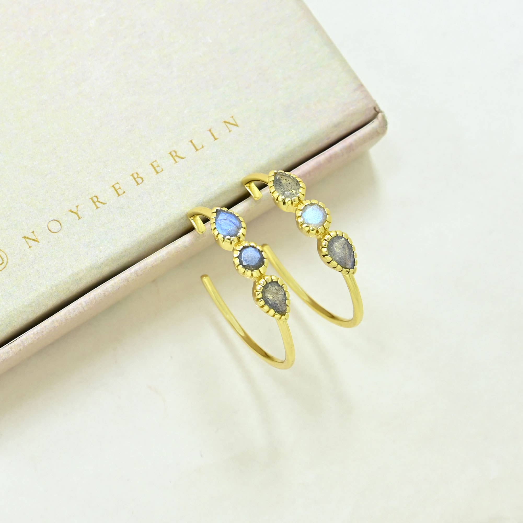 Schmuckoo Berlin - Wholesale Hoop Earrings - Oaklyn Hoop Earring Gold Plated - Labradorite