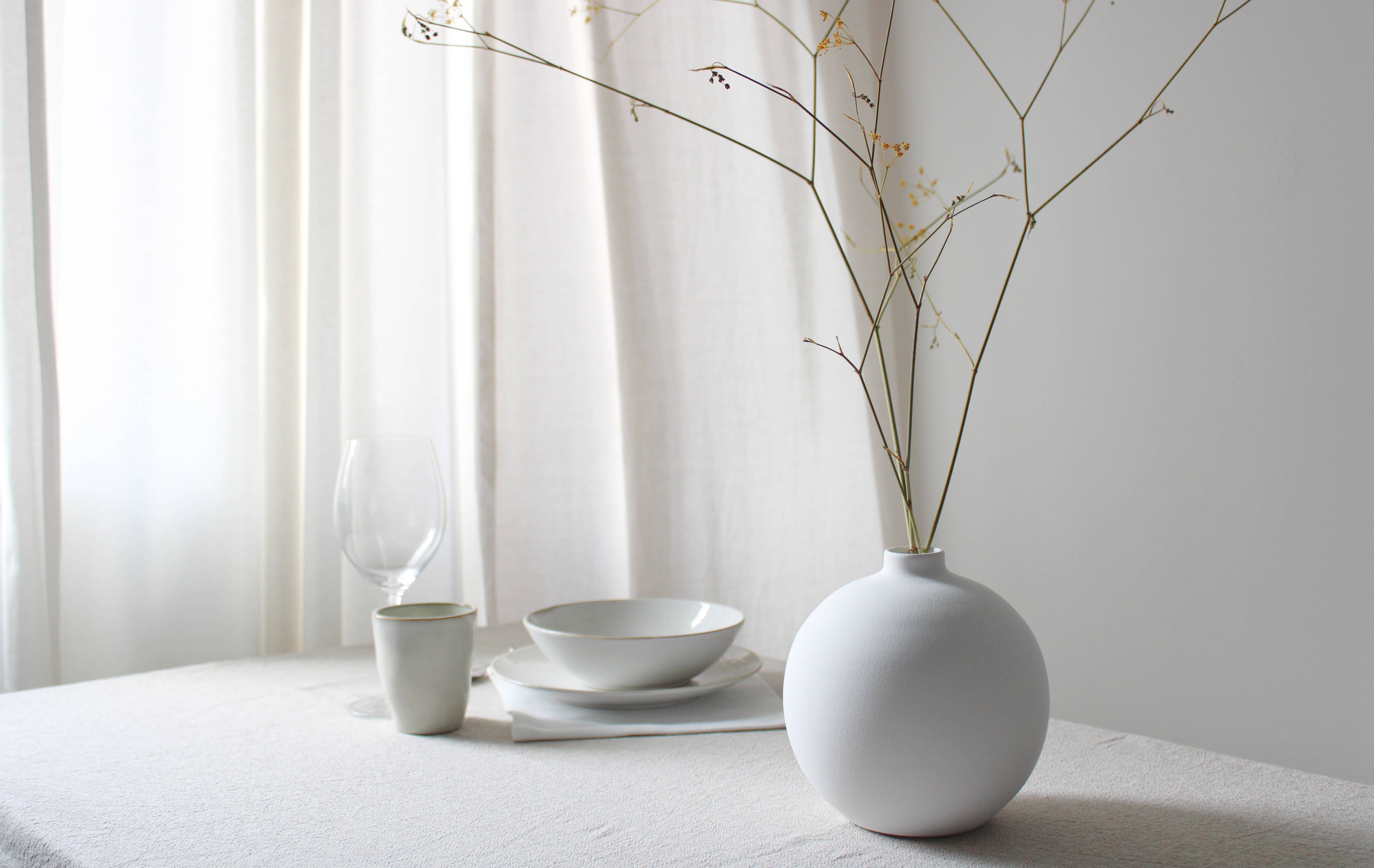 Blanc 03 - White vase - Minimalist home decor for wholesale on Faire