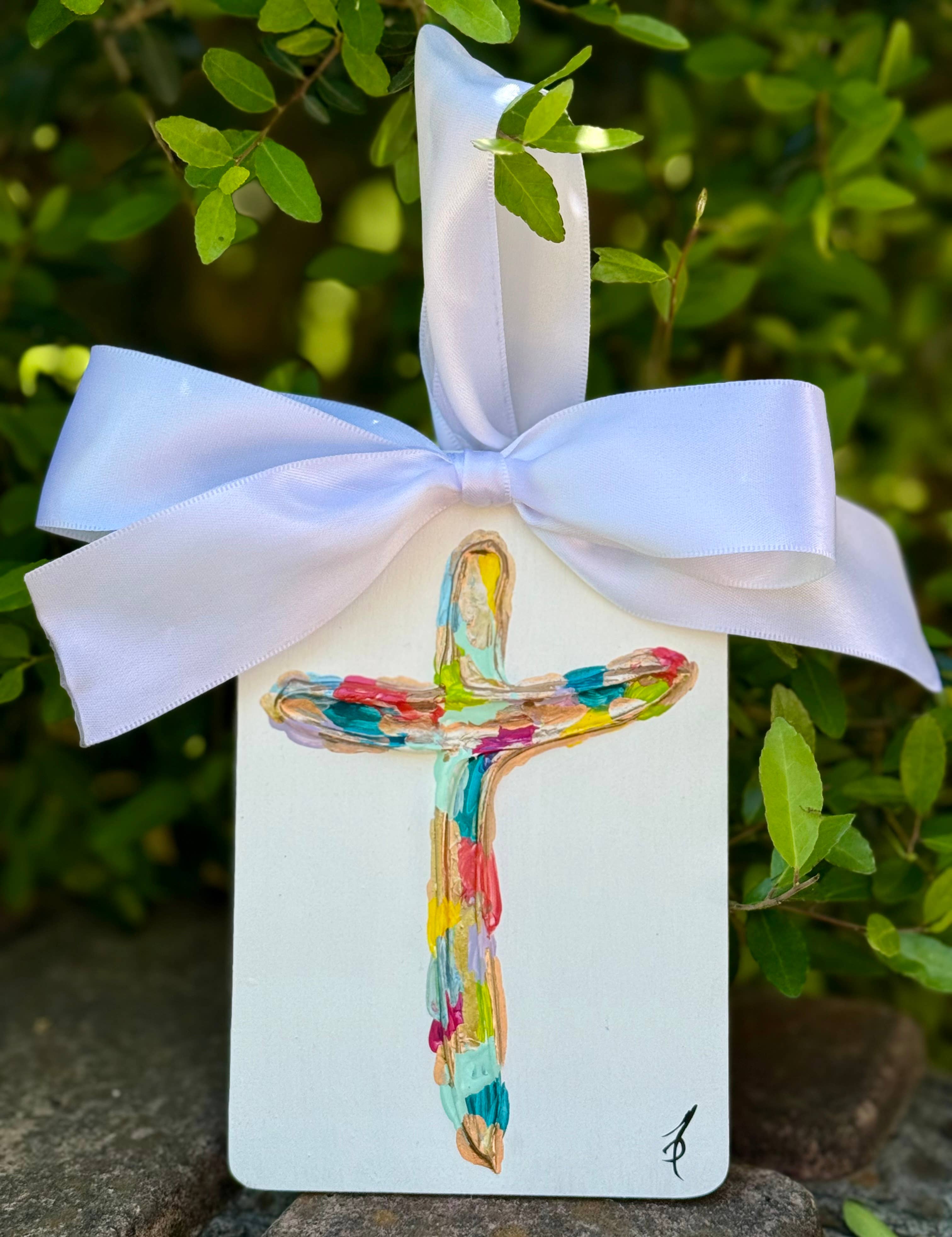 Framesaplenty - Vente Croix murales - Ornement de Noël croix texturée avec ruban en satin2