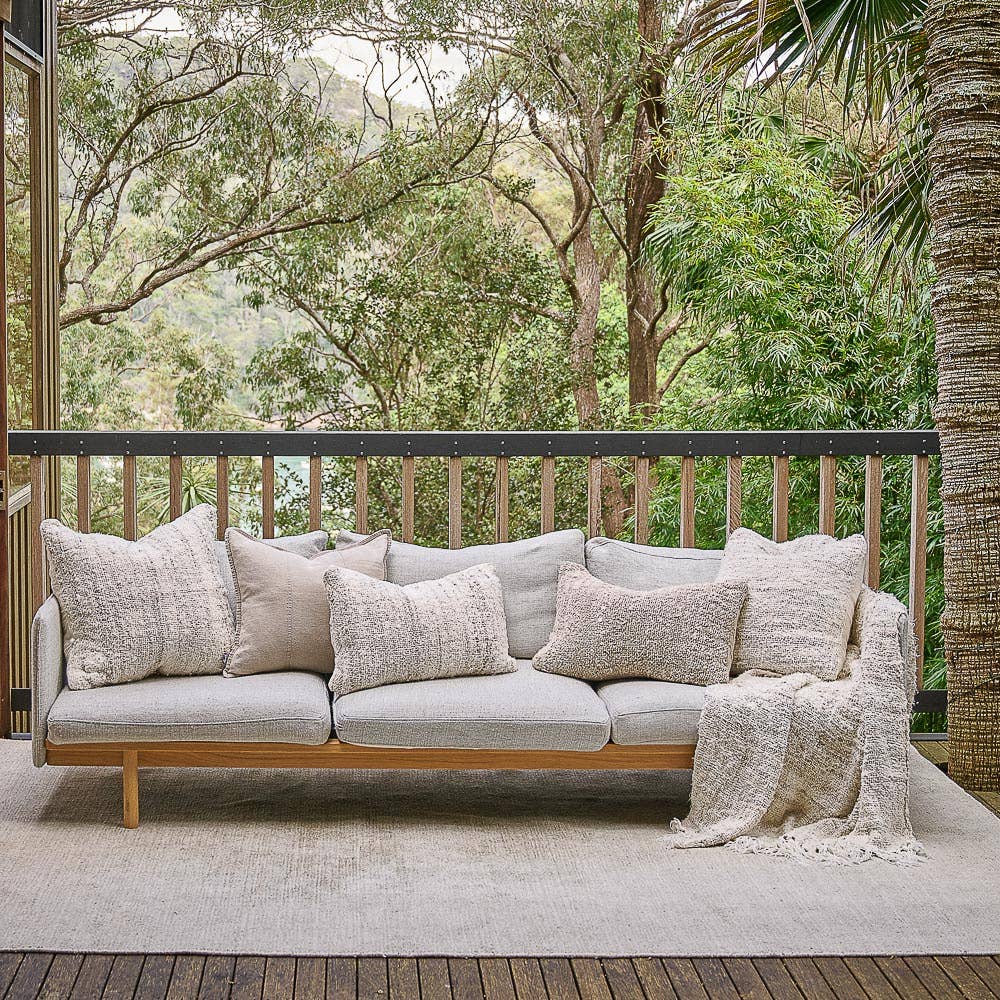 marfil Plaid Wabi de lino 100 % reciclado en color marfil de venta al por mayor en Faire2