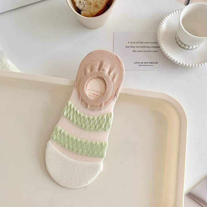 Tourtiwi - Wholesale Socks - Women's - Candy Color Wave Stripe Breathable Short Socks1