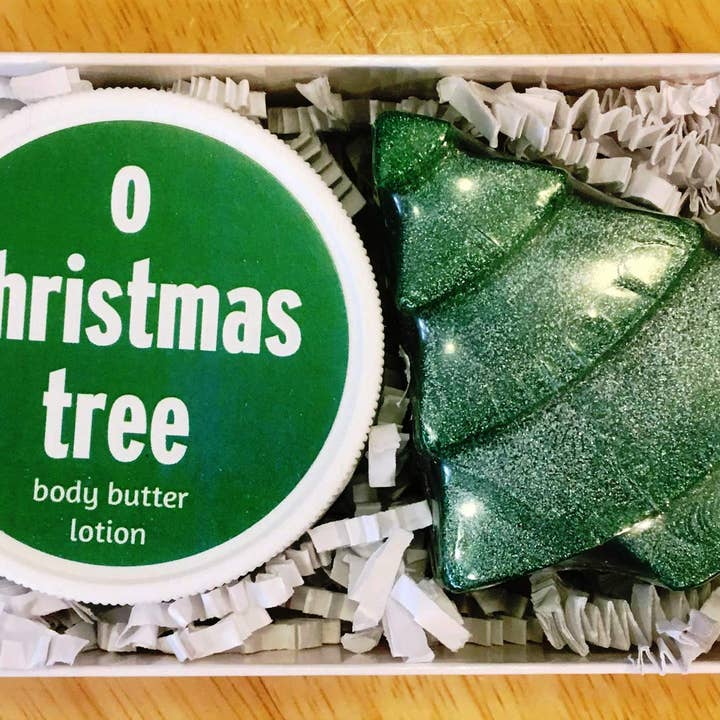 Coffret cadeau deux pièces O Christmas Tree pour la vente par Just Bubbly