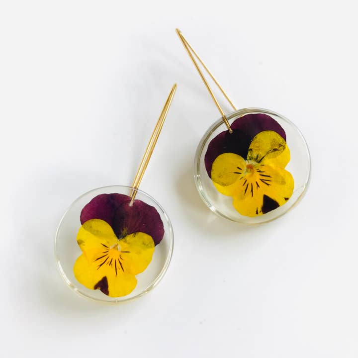 Botanische Pensamiento „Thinking of You” SML Viola Oorbellen voor wholesale door Belart Fair Trade