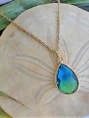 Teardrop halskæde, fødselsstenhalskæde, brudepigegavesmykker, lækker halskæde, dråbevedhæng, minimalistisk, gave til hende, kæde for engroshandel hos Bad Apple Designs