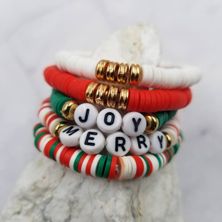 Joy Merry Weihnachts-Heishi-Armband, dehnbar, 5 Stück für den Großhandel von The Pretty Jewellery
