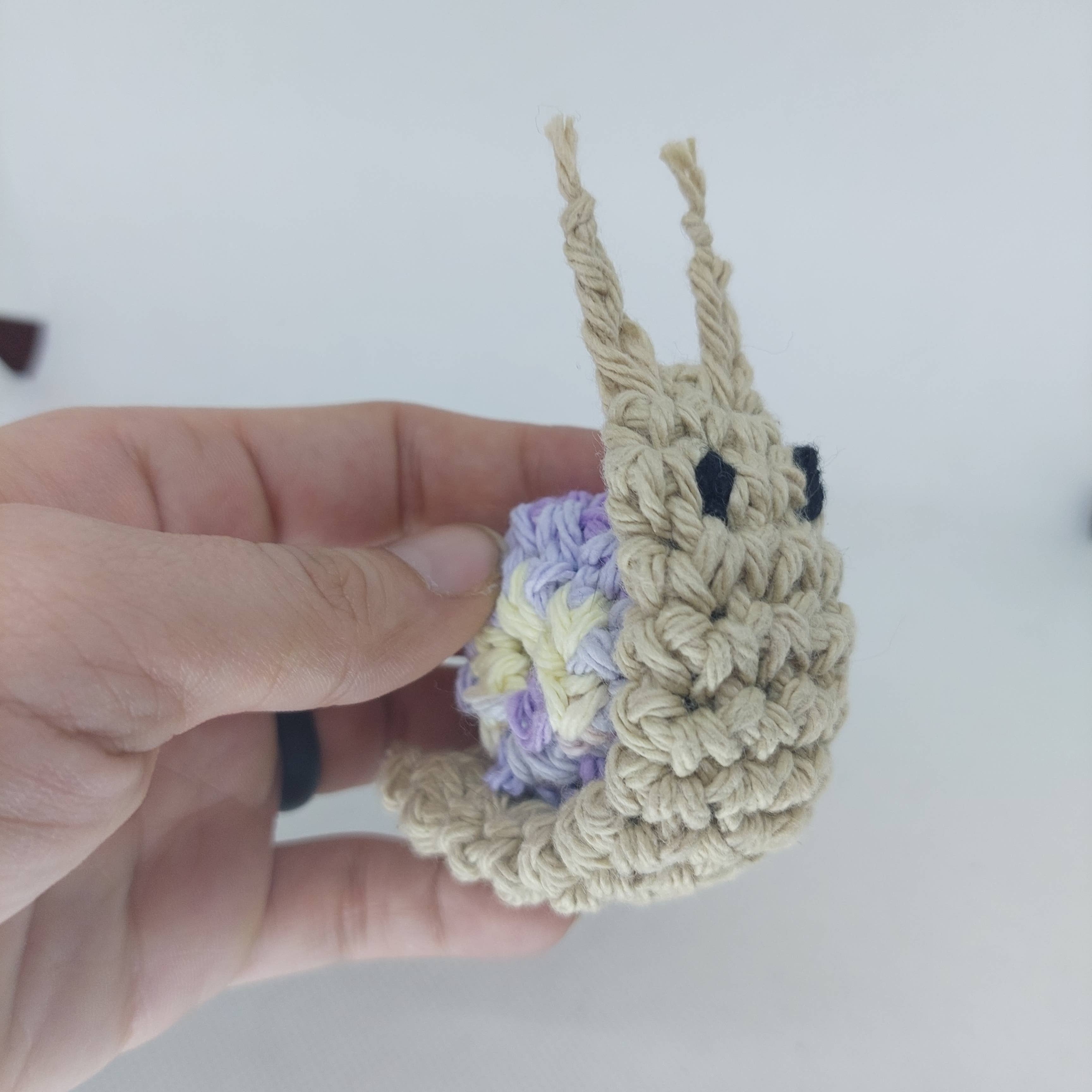 Glitter Ghost Clothing and Accessories – wholesale Leksak - Katt – Snigel Kattmyntaleksak - TILLVERKAS PÅ BESTÄLLNING2