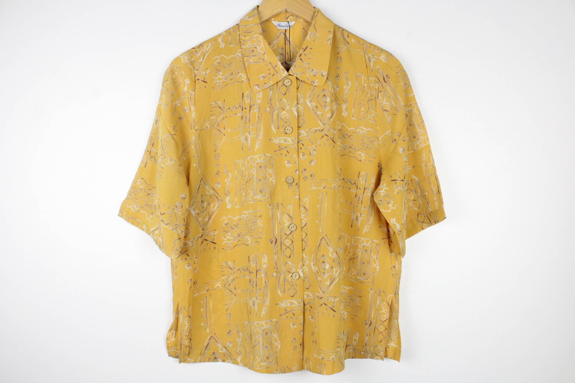 Sun's Out! - Wholesale Button Down Shirt - Women's - Vintage Short-Sleeve Button Up Blouse - Original Length4