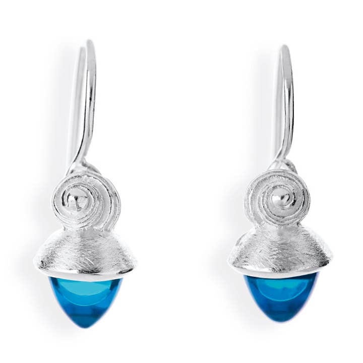 Seadrop shell earrings in silver with blue zirconia for wholesale by Heartbreaker designd by Drachenfels