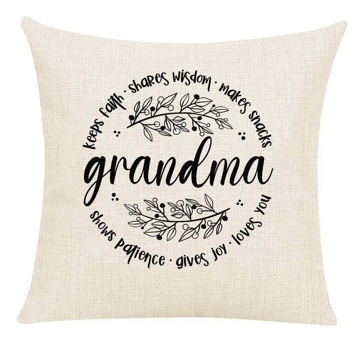 Coussin Grandma Christian, cadeau pour la fête des mères pour la vente par Love Ann Joy Apparel, LLC