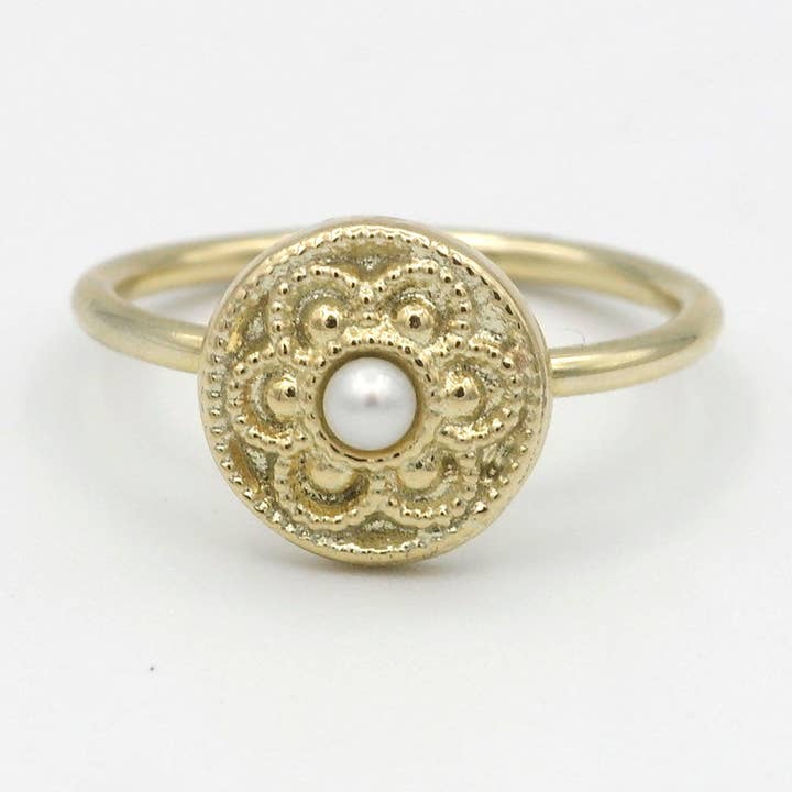 Bague bouton de Zélande bouton de grand-mère or pour la vente par Hester Zagt Sieraden