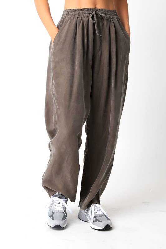 Olive Tonya Calças para venda a revendedores na Faire0