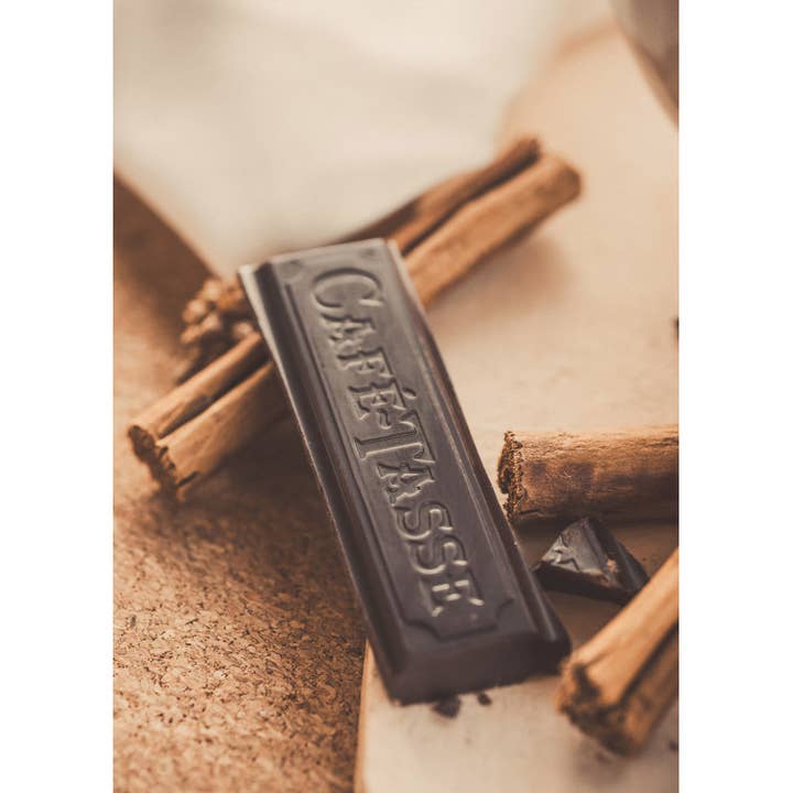 Café-Tasse - Wholesale Chocolate - Black & Cinnamon (tablet, per 12)2