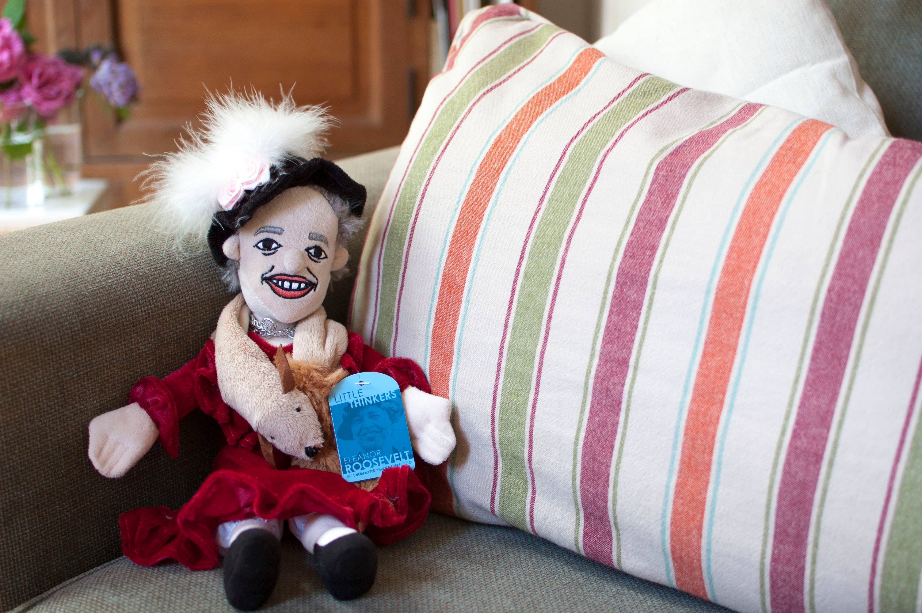 Unemployed Philosophers Guild - Wholesale Stuffed/Plush Toy - Kids & Baby - Eleanor Roosevelt Little Thinker2