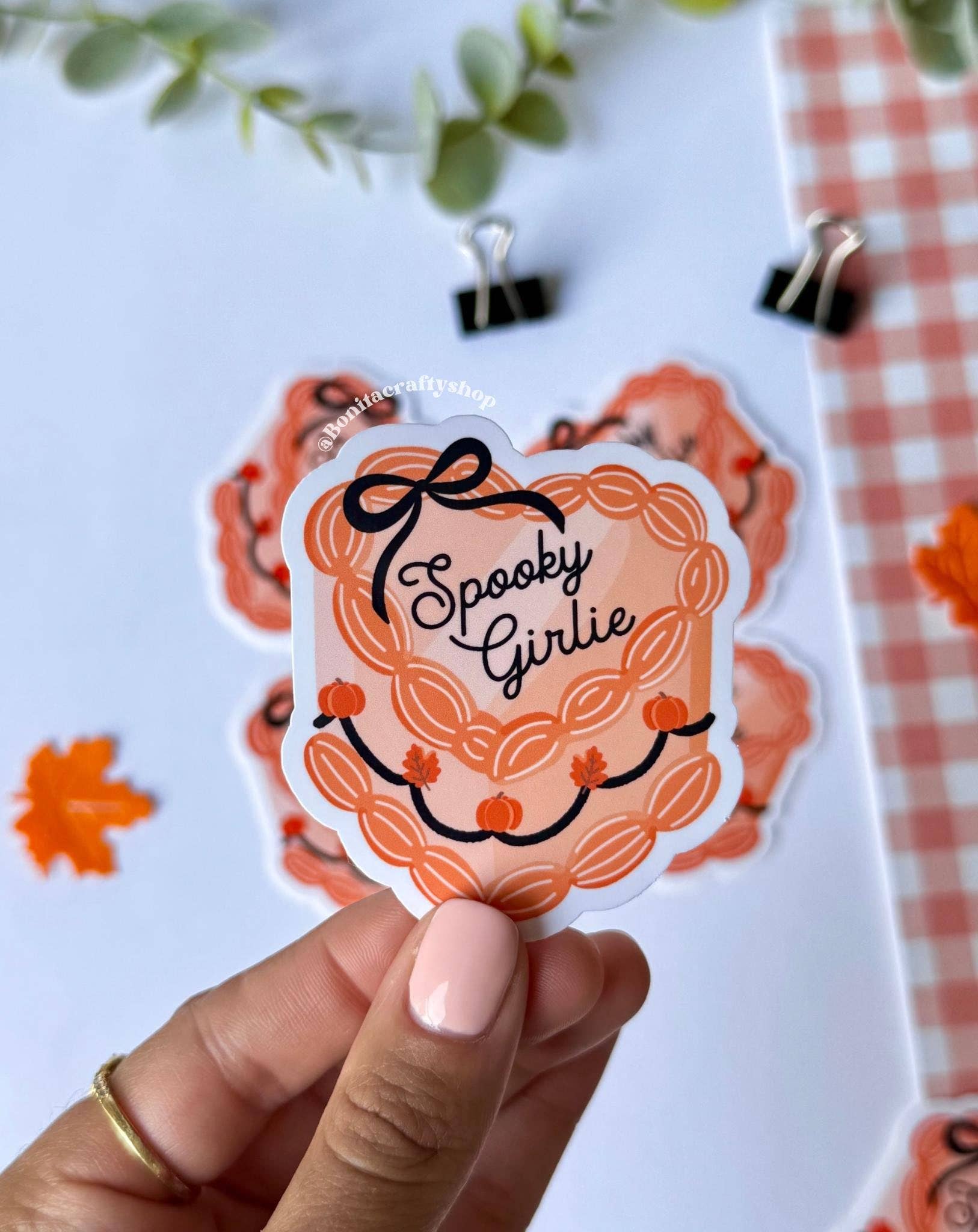 Bonita Crafty Shop - Wholesale Sticker - Spooky Girlie Cake Gothic Heart Vinyl Sticker For Devices