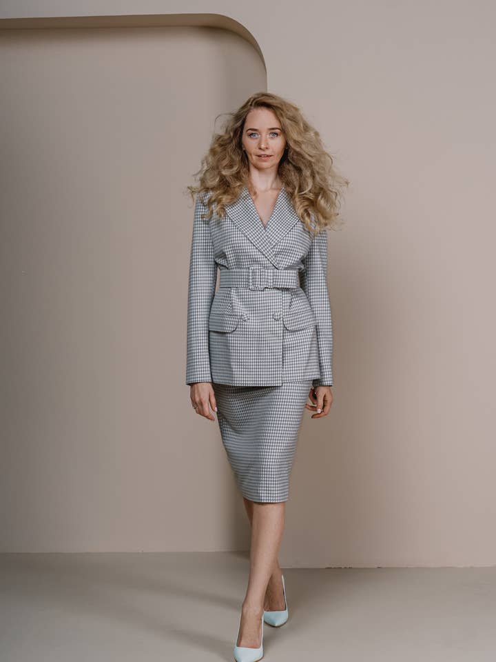 ANASTASIIA IVANOVA - Wholesale Blazer - Women's - Pied-de-Poule Belted Wool Blazer – Pastel Lilac & Pastel Blue7
