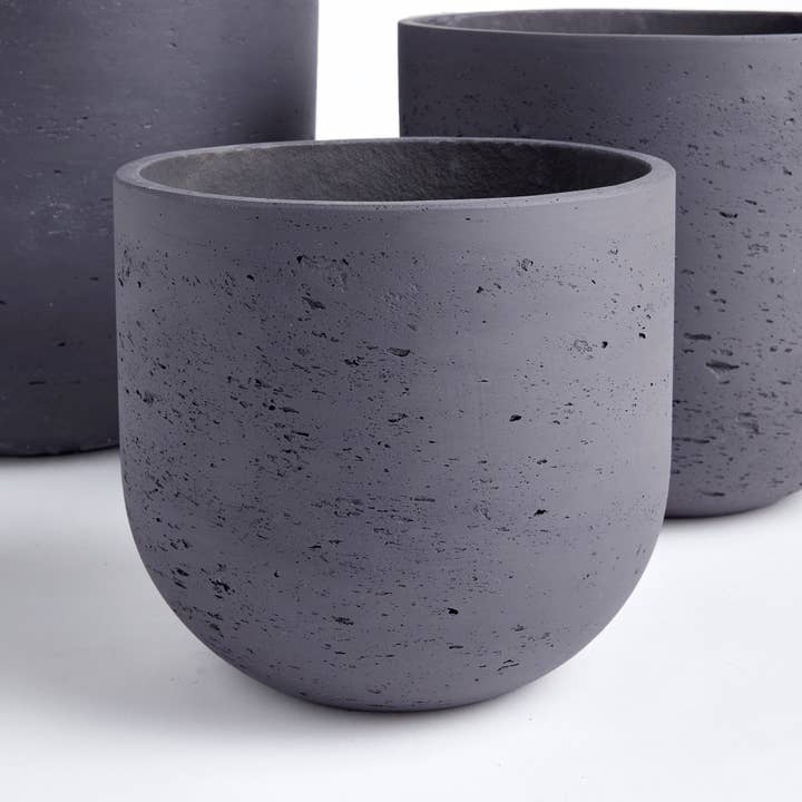 Concretelite Terranea Pots, Black for wholesale on Faire