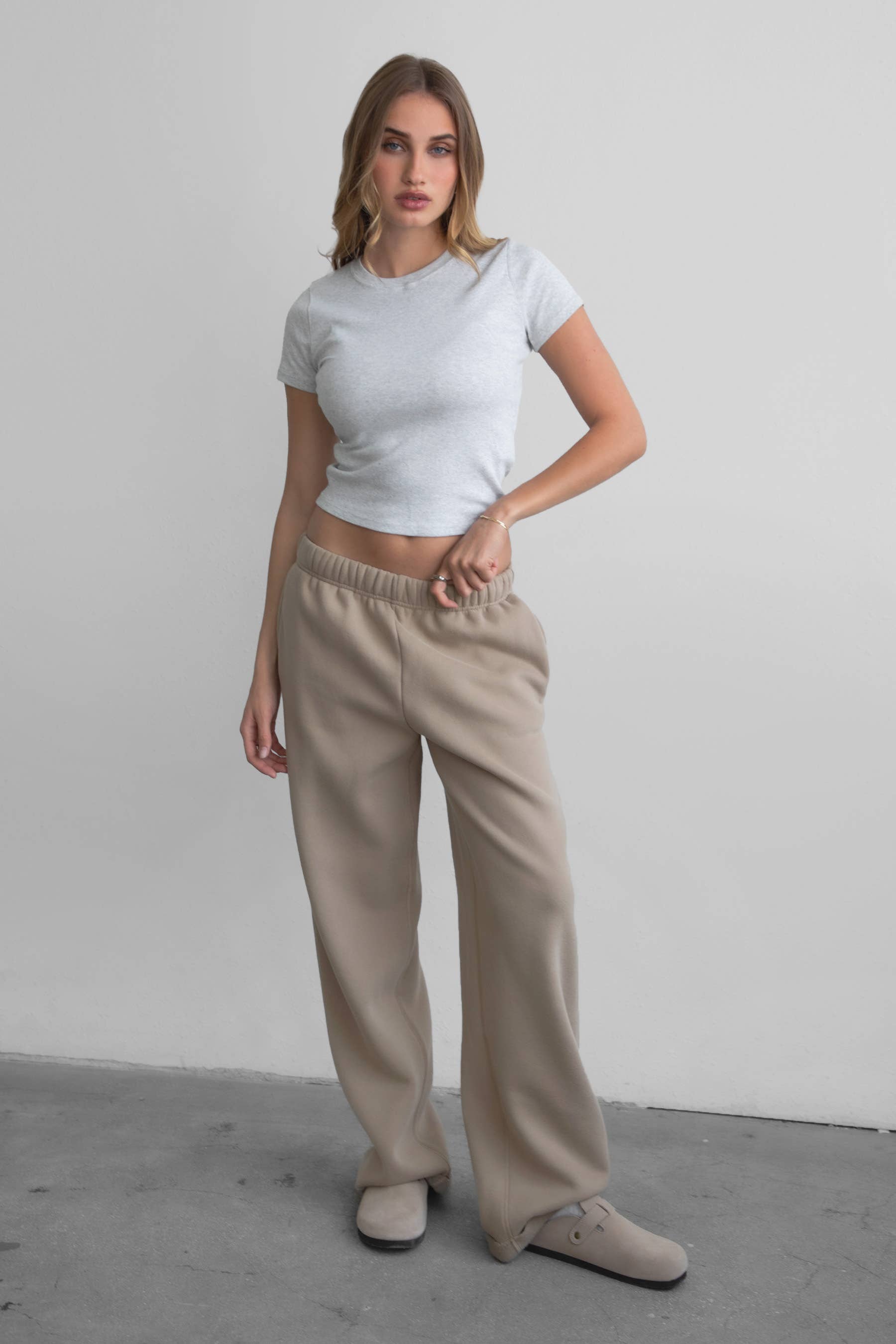 TICTOC - Wholesale Lounge Sweatpants/Joggers - Women's - LANI Cloud Fleece Wide Leg Sweatpants Stretch Waist & Pocket22