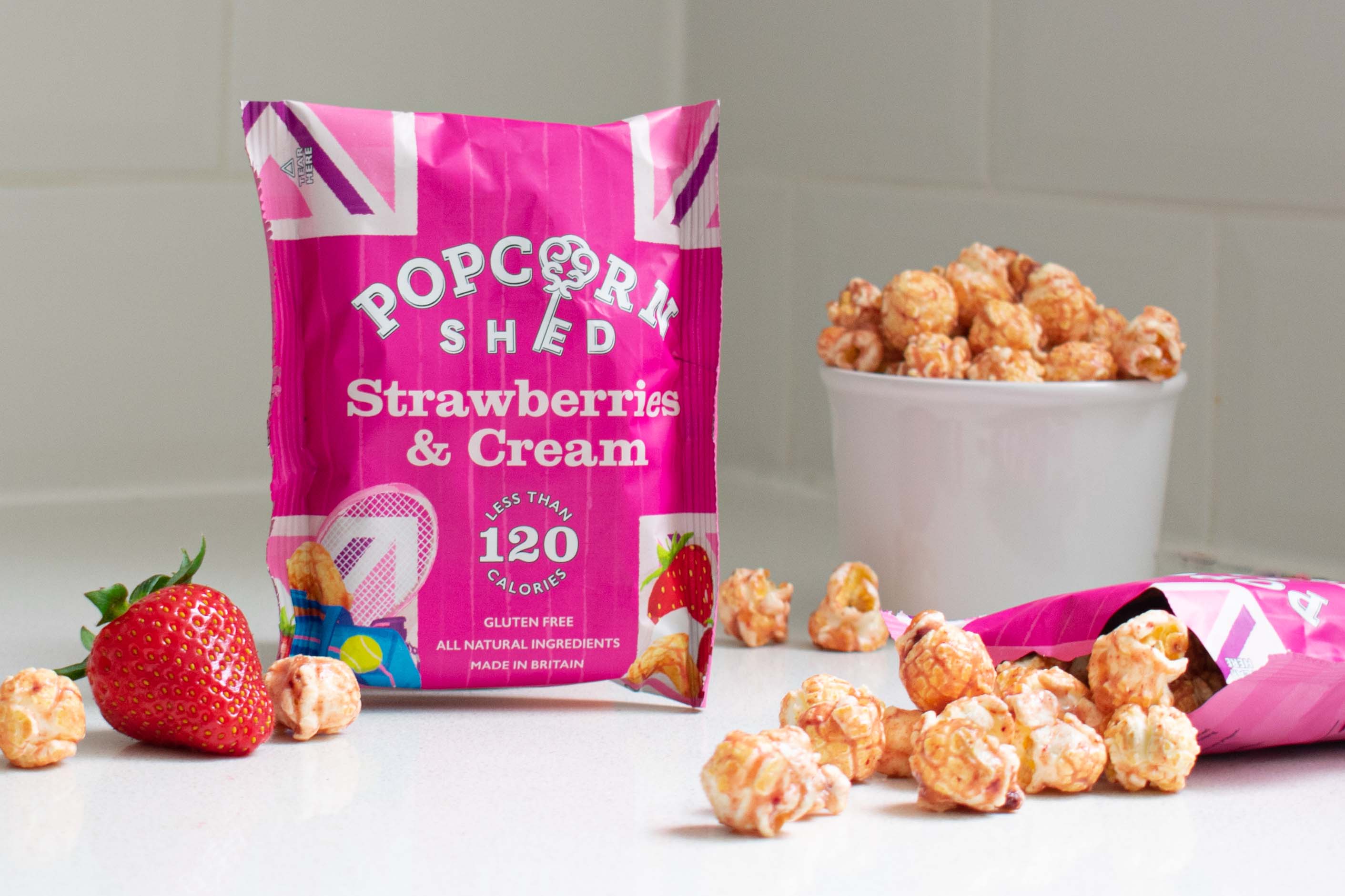 Popcorn Shed - Vente Pop-corn - Paquet de collations gourmandes à la crème et aux fraises2