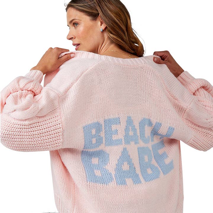 Cardigan Dreamy Knit Beach Babe, rose pour la vente par Charlie Paige