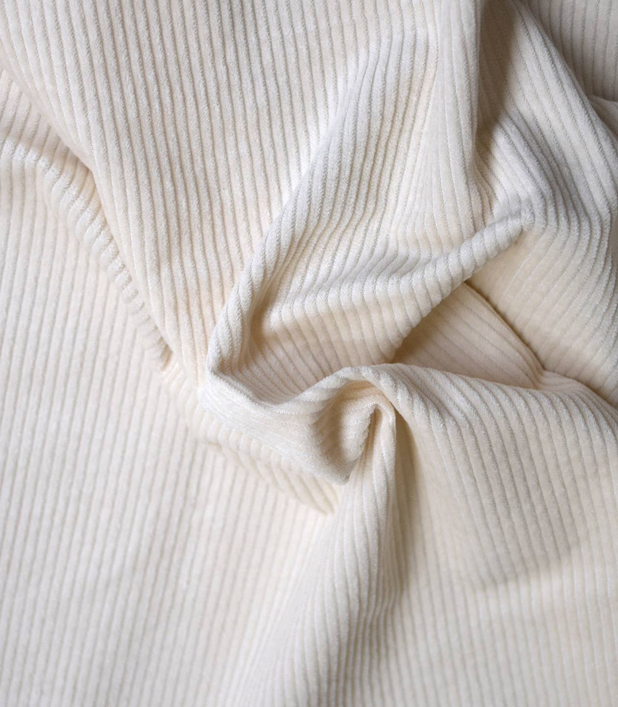 COUSETTE – Rolo de tecido por atacado – Tecido Veludo macio - Baunilha1