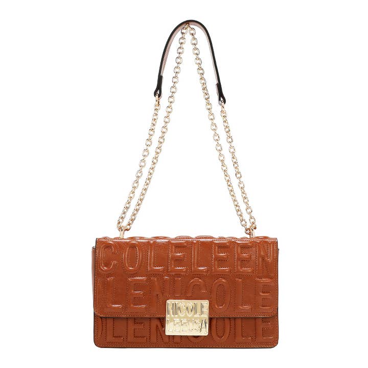 BORSA A SPALLA CON CATENA E LOGO IN RILIEVO (MARRONE) per la vendita all'ingrosso da parte di Nicole Lee